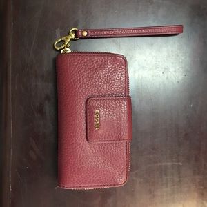 Fossil wristlet wallet